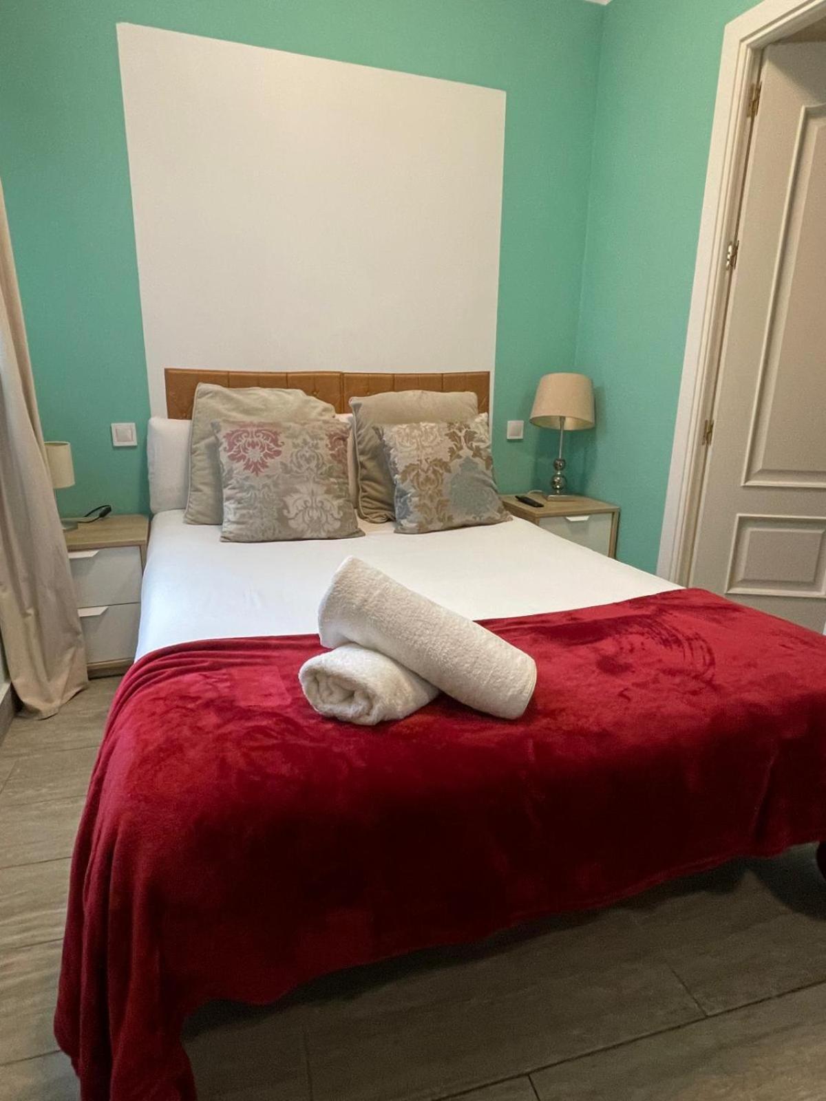 Apartment Centro Madrid, Plaza Cibeles ภายนอก รูปภาพ