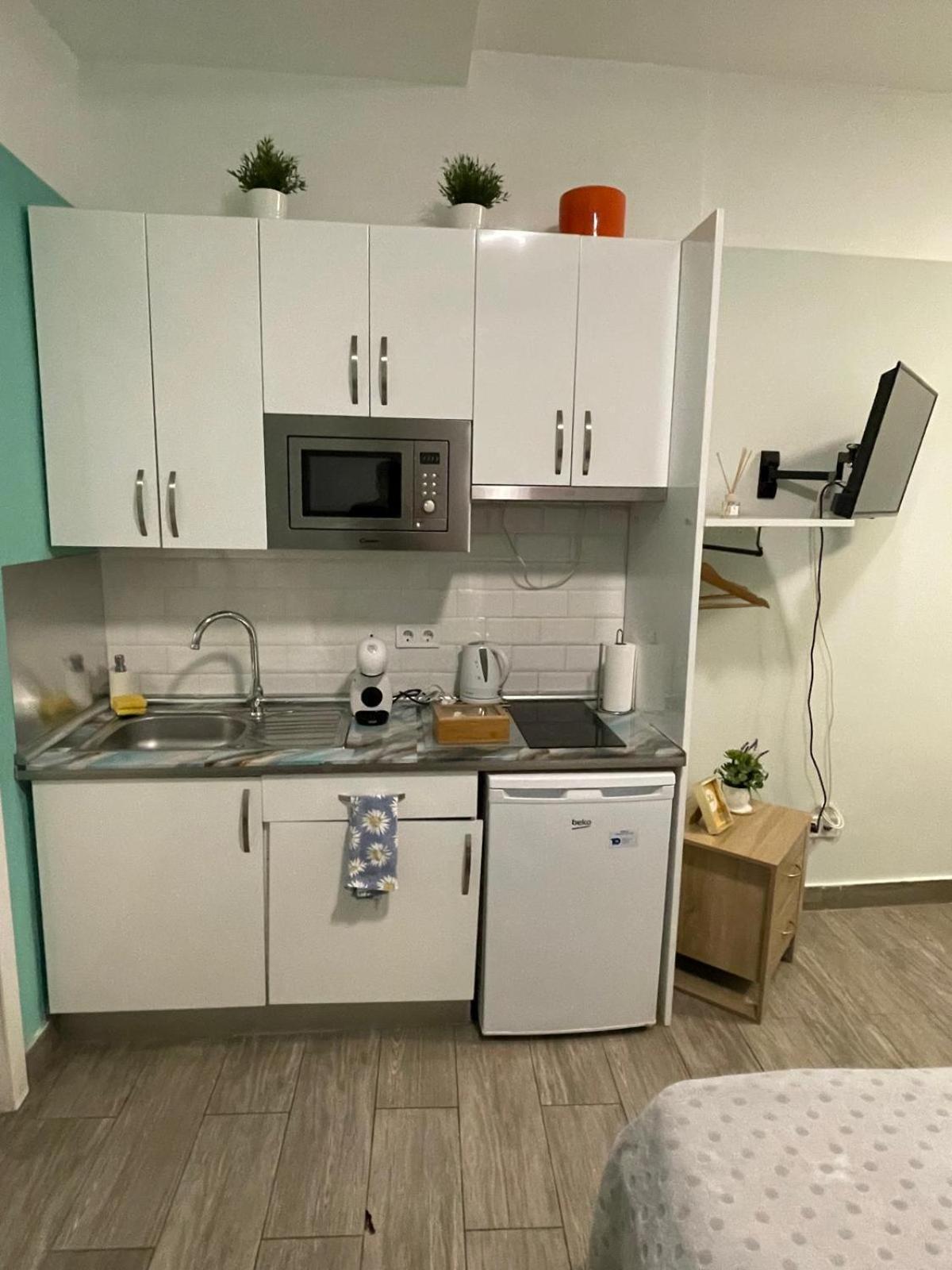 Apartment Centro Madrid, Plaza Cibeles ภายนอก รูปภาพ